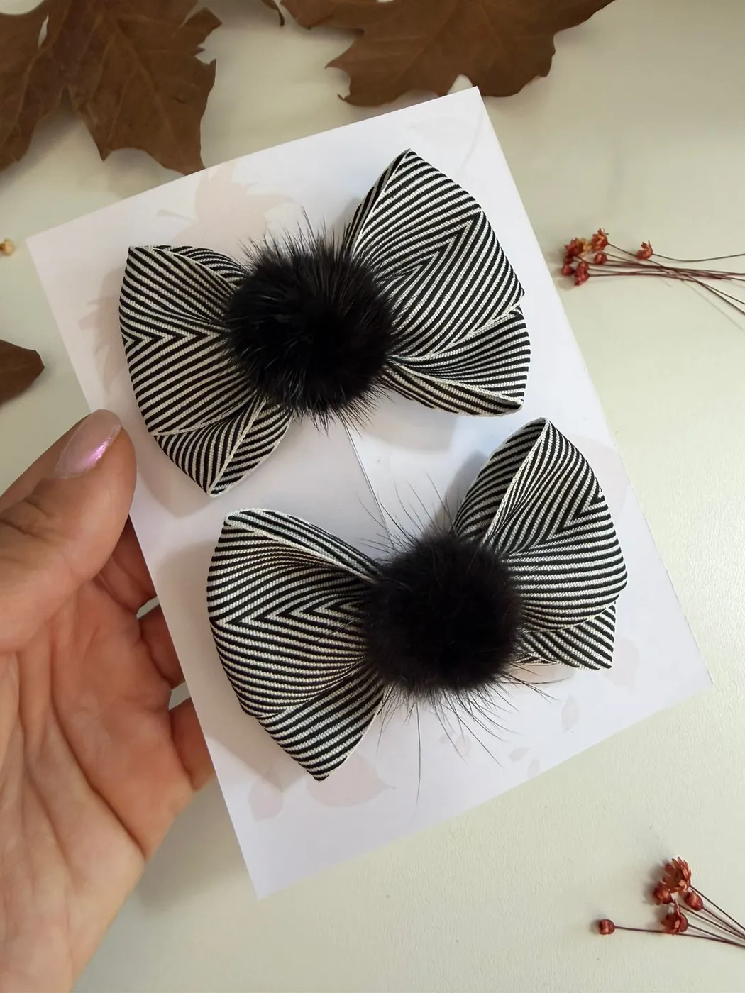 Parzinho Pompom Black