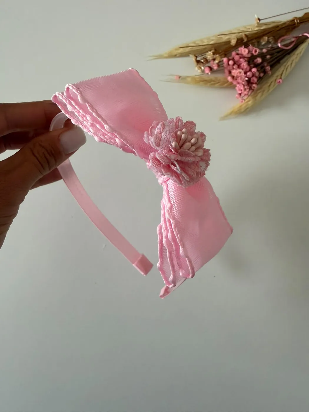 Tiara Laço Rosa Franzido com Flor