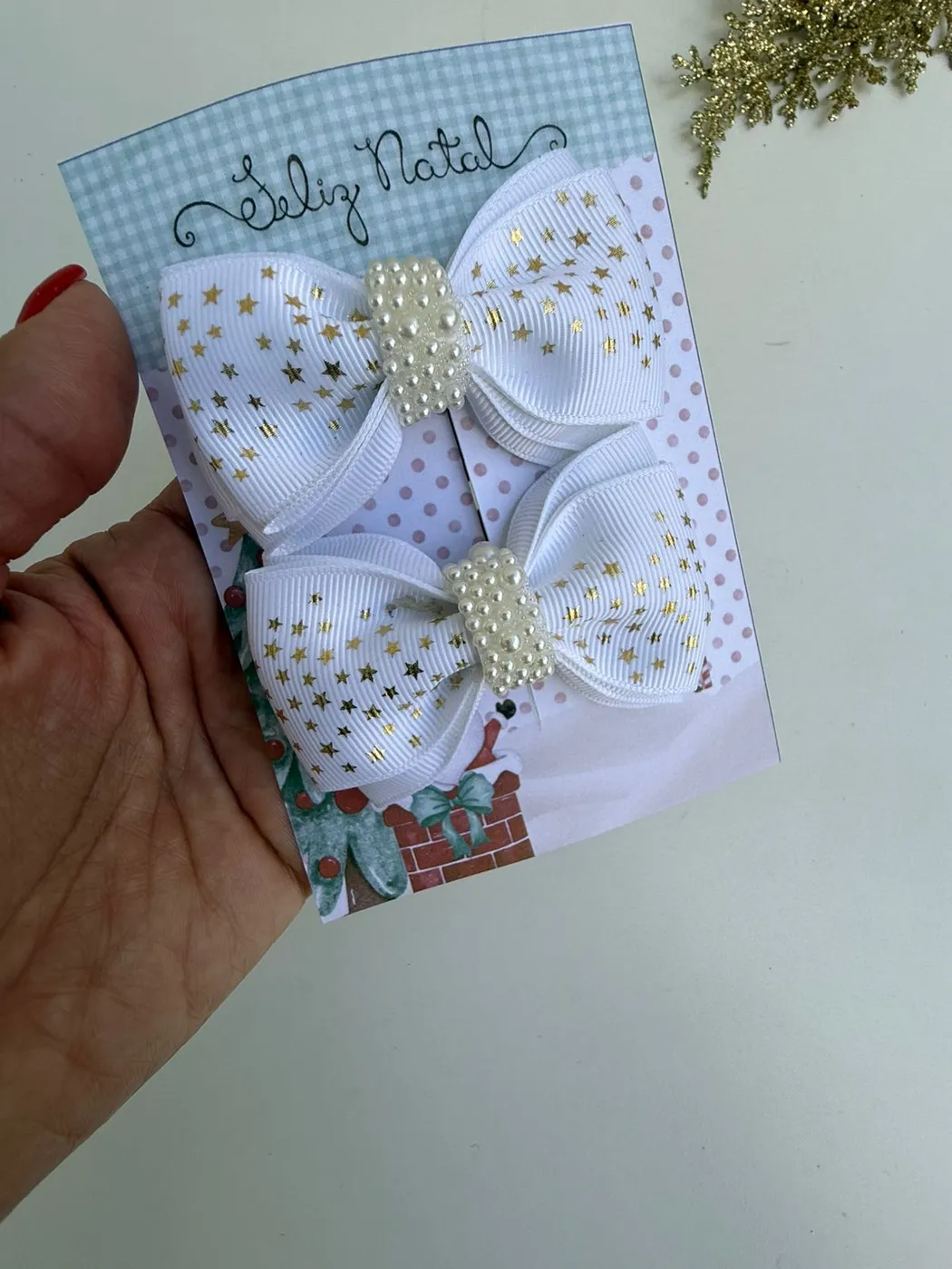 Parzinho Laço Branco com Pérolas e Estrelas Natal