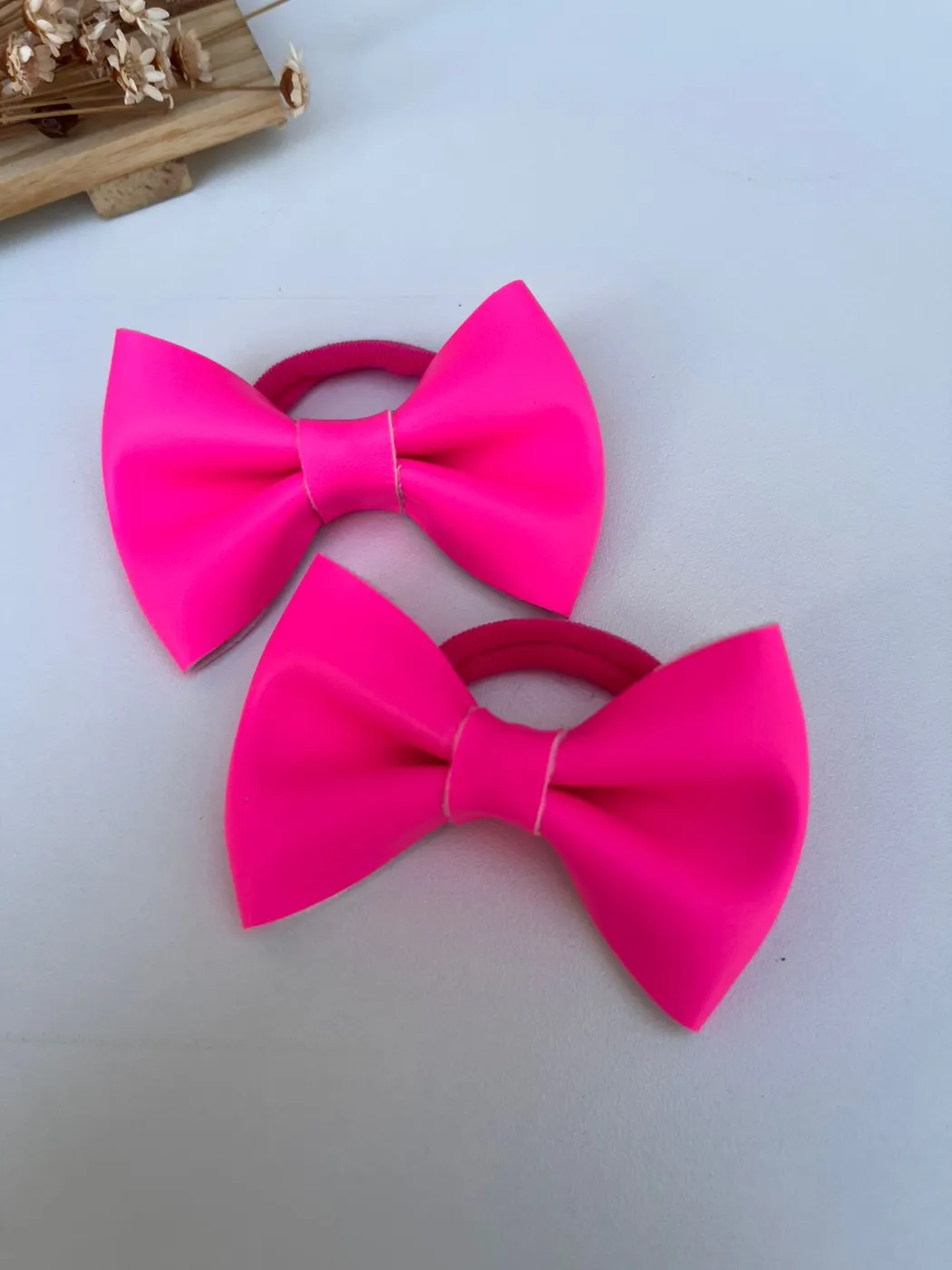 Parzinho de Xuxinha Laço Pink Neon