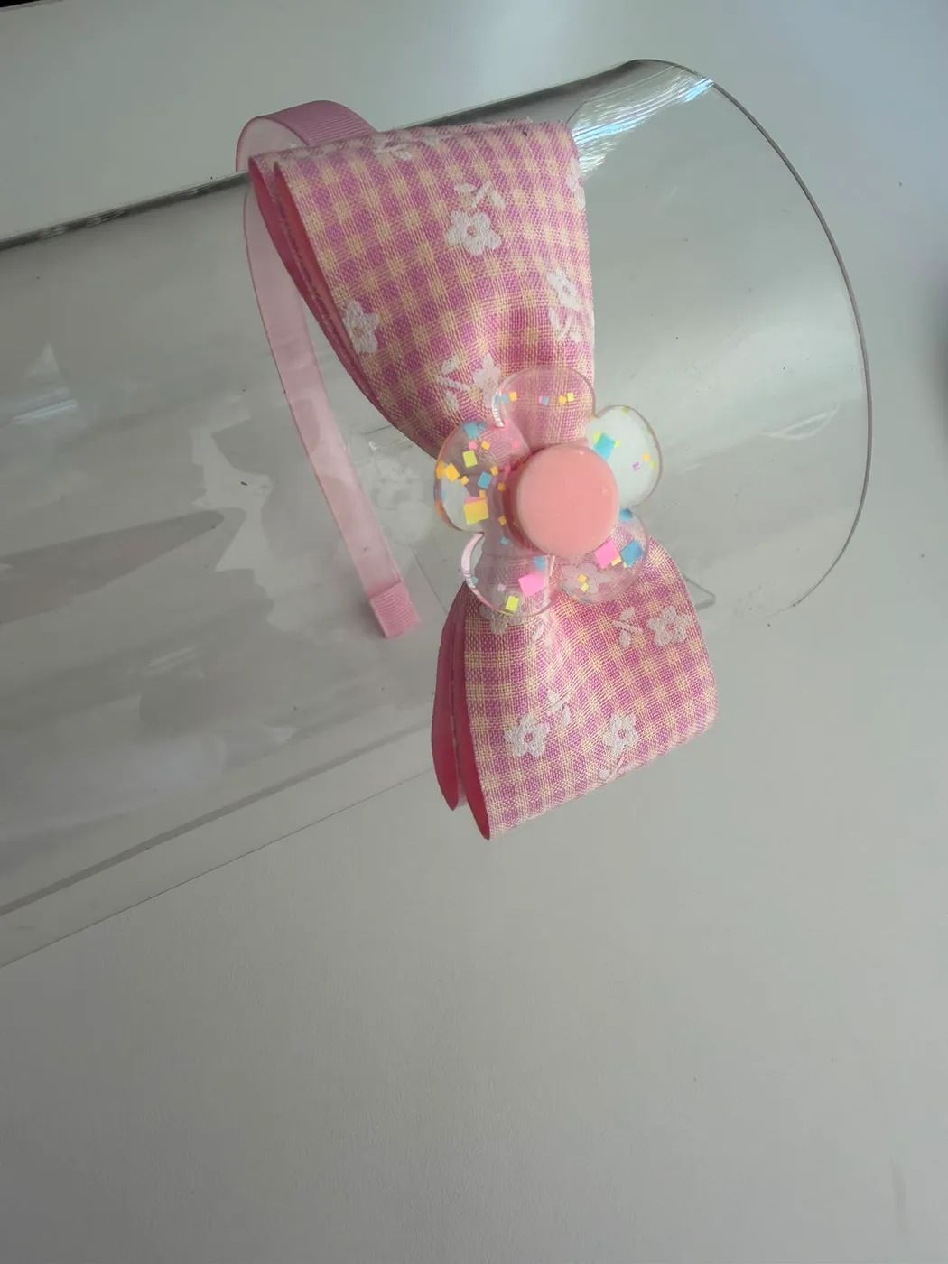 Tiara Laço Xadrez Rosa com Flor