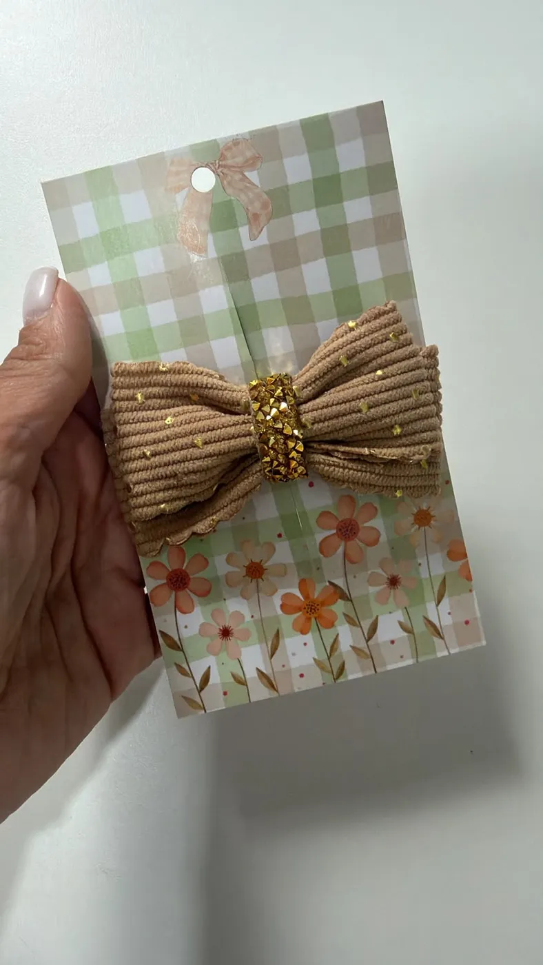 Laço Canelado Caramelo com Dourado