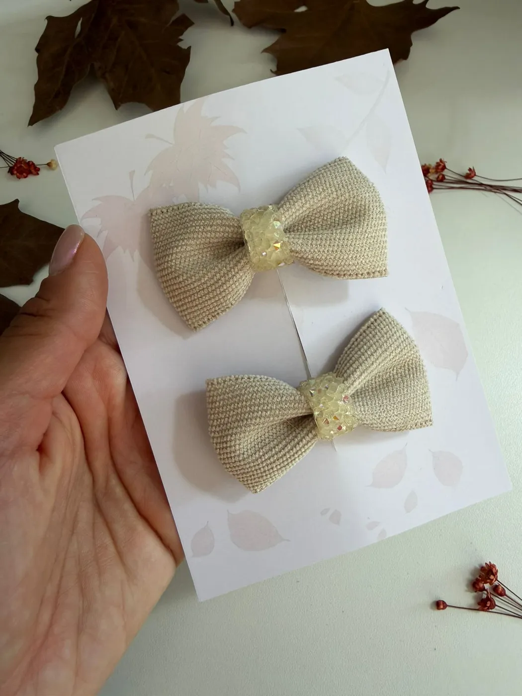 Parzinho Laço Bege com Glitter