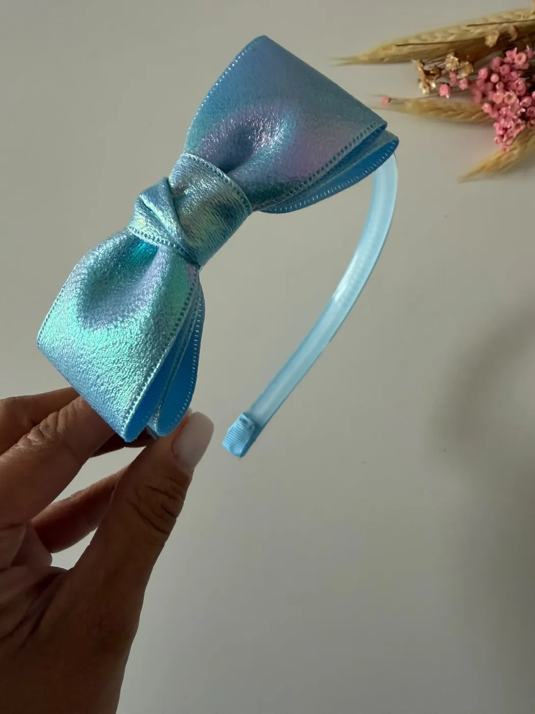 Tiara Laço Azul Perolado