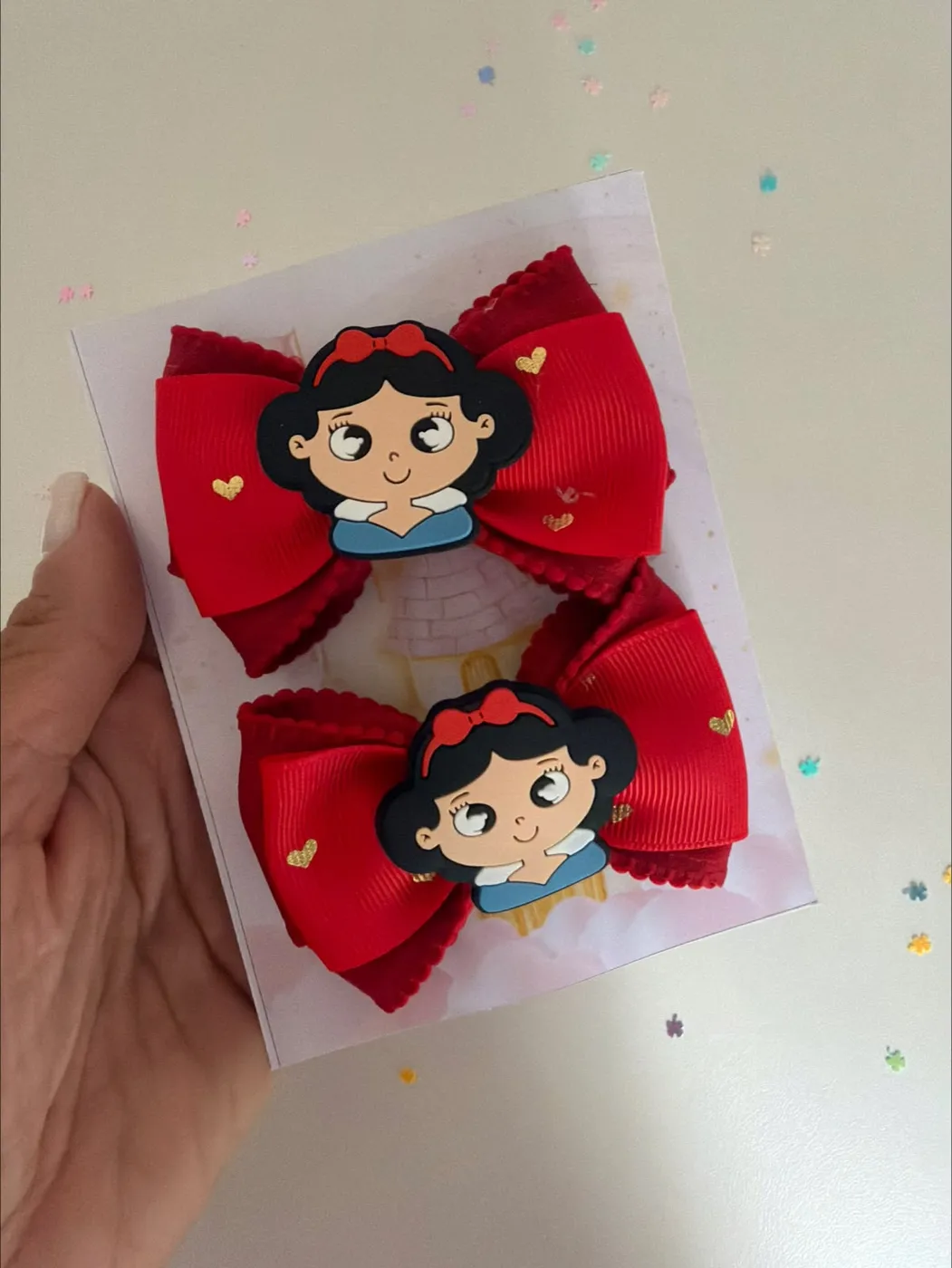 Parzinho Branca de Neve Laço Vermelho