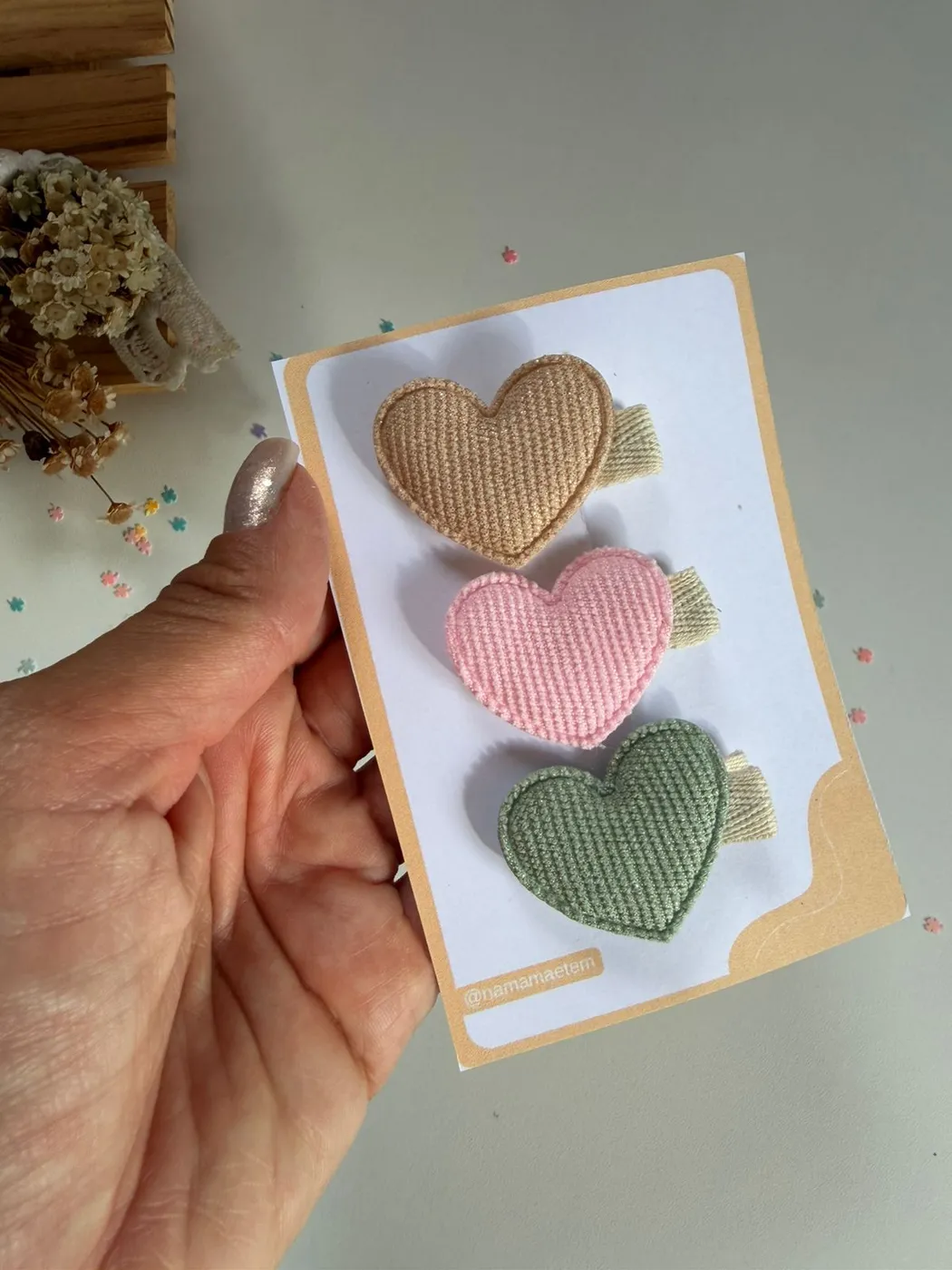 Kit Baby Clips Coração Nude Rosa e Verde