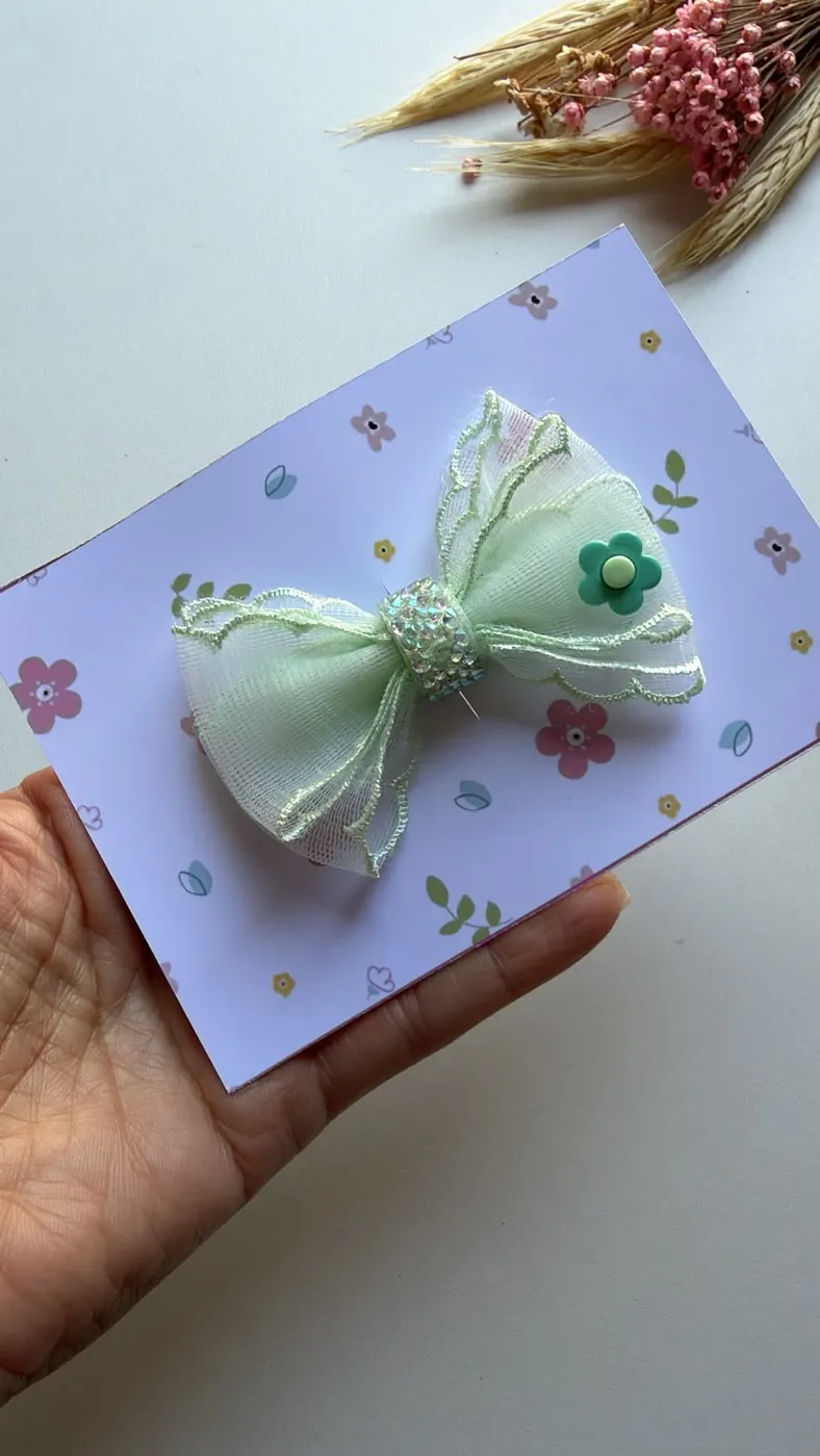 Laço Renda Verde Menta com Pérola