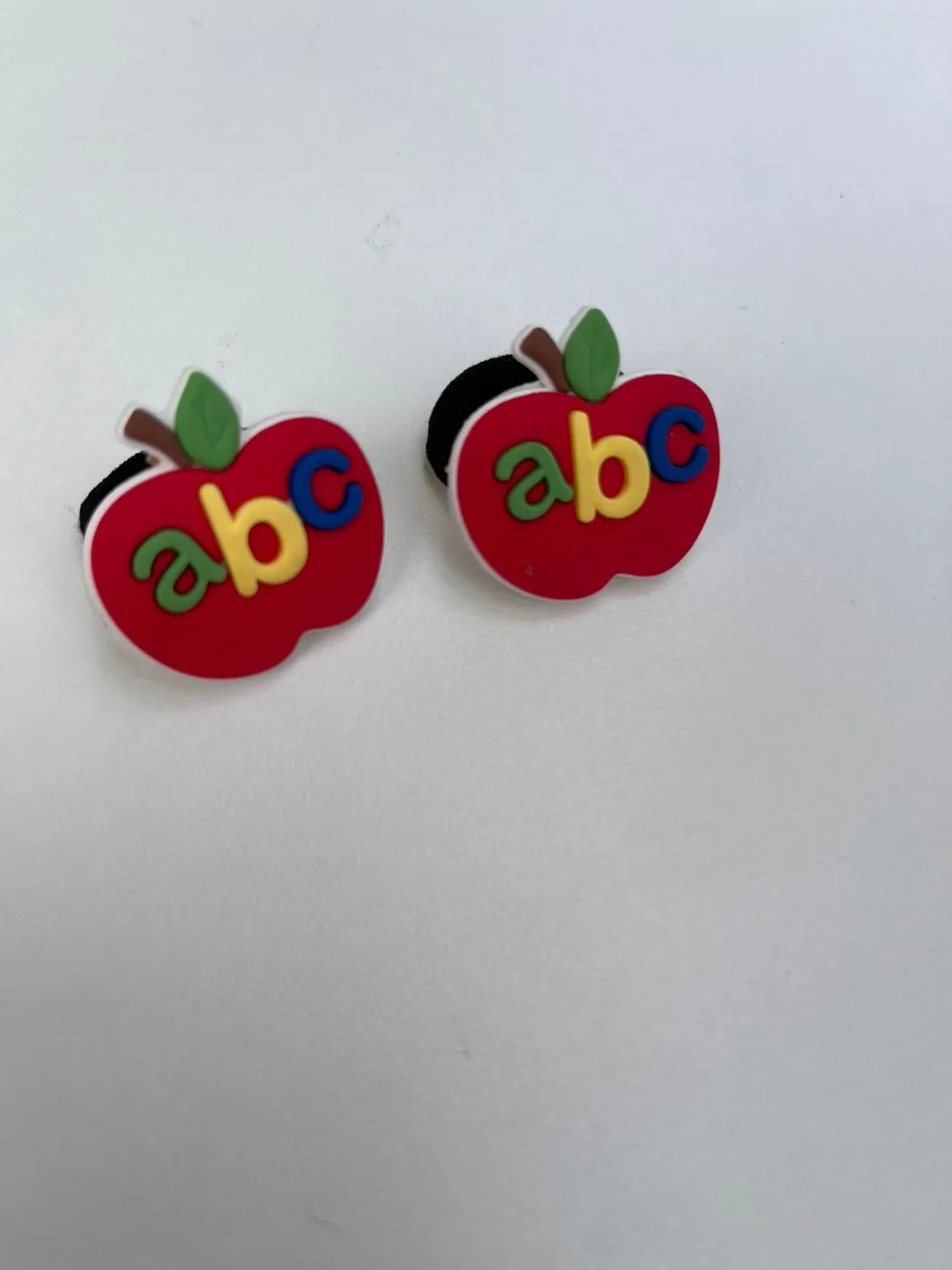 Parzinho de Xuxinha Maçã ABC Vermelha