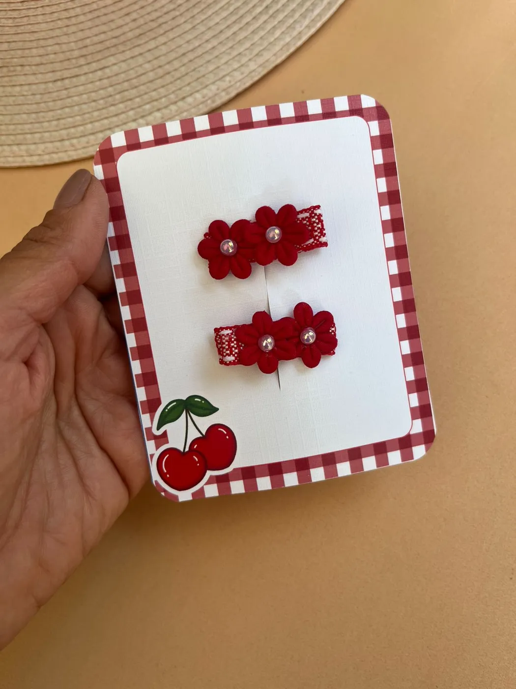 Parzinho Hairclip Florzinha Vermelha Cereja